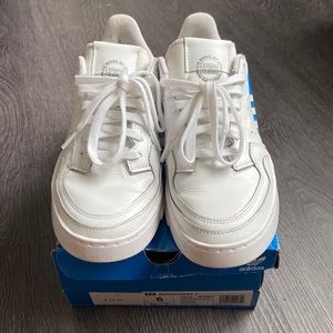Adidas Supercourt In White